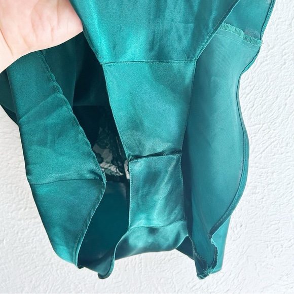 Victoria’s Secret Vintage Gold label Satin Teddy Bodysuit Emerald Green Sz Small - Picture 5 of 6